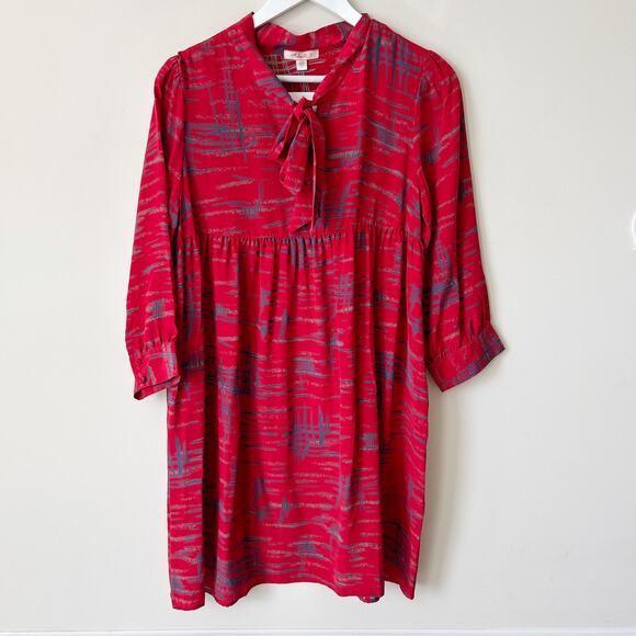 Urban Outfitters 100% Silk Lux Dress Red Size M NWT Abstract Artsy Retro Modest - Picture 1 of 8